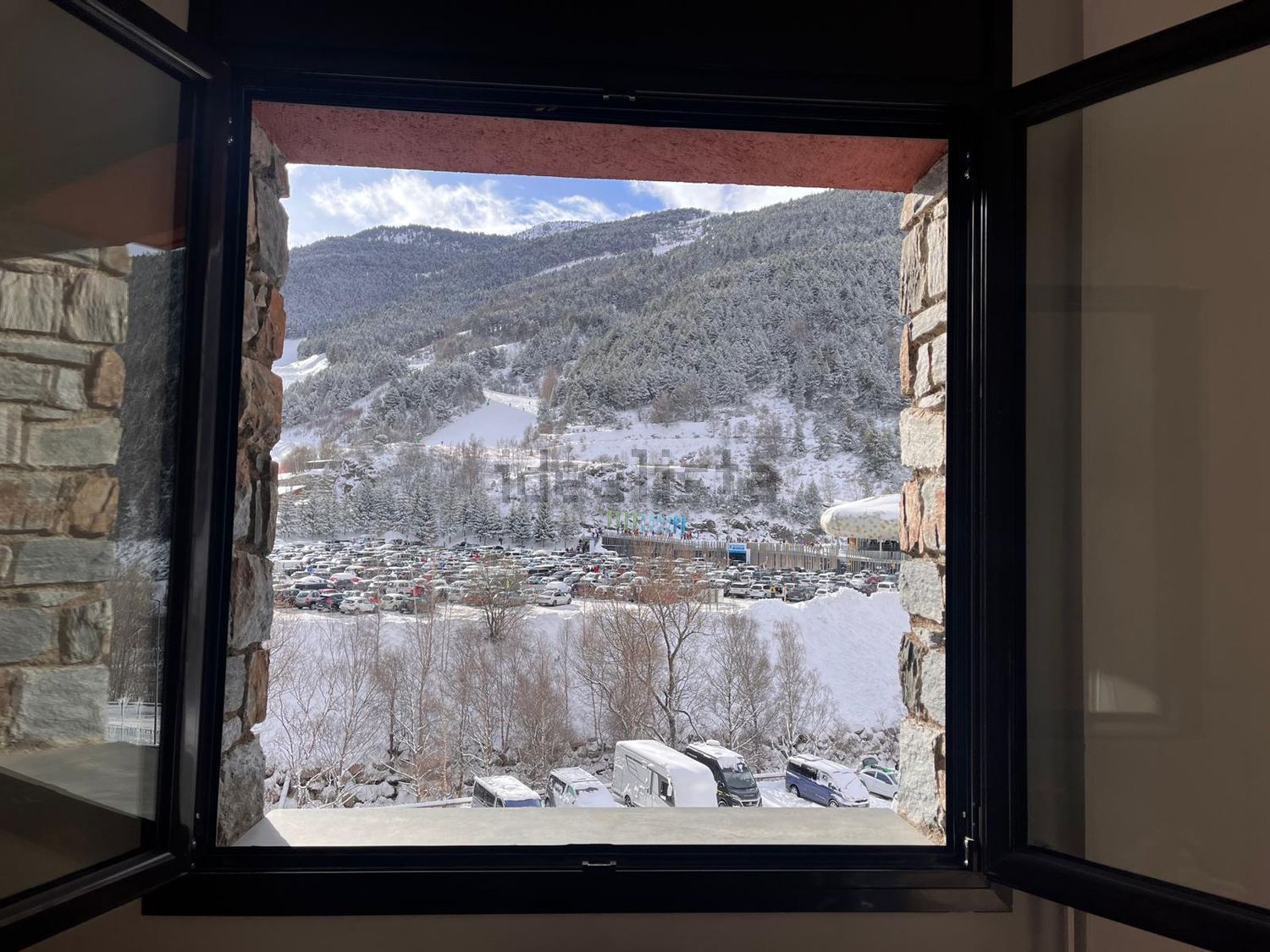 Studio seasonal rent in El Tarter, Canillo · 4 of 12