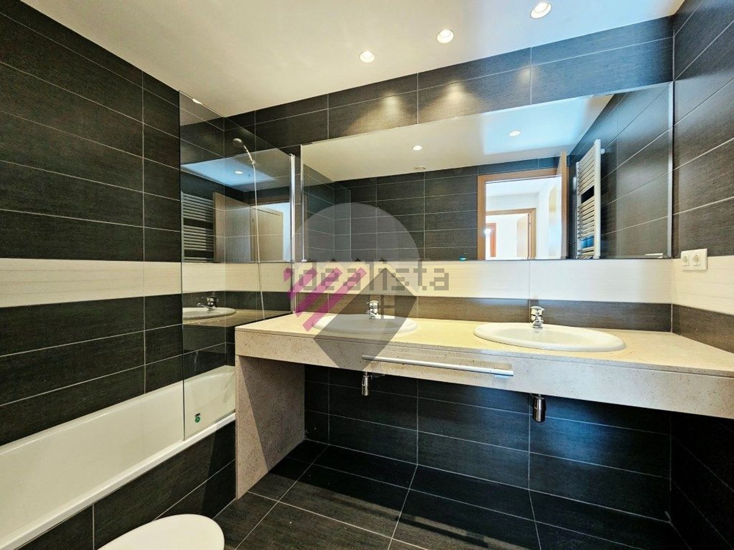 2-bedroom flat for sale in El Tarter, Canillo · 15 of 60