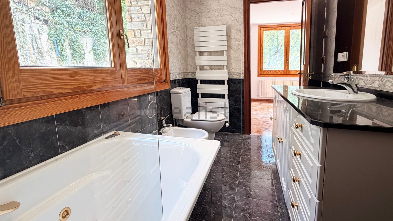 5-bedroom chalet for rent in Escaldes-Engordany · 43 of 60