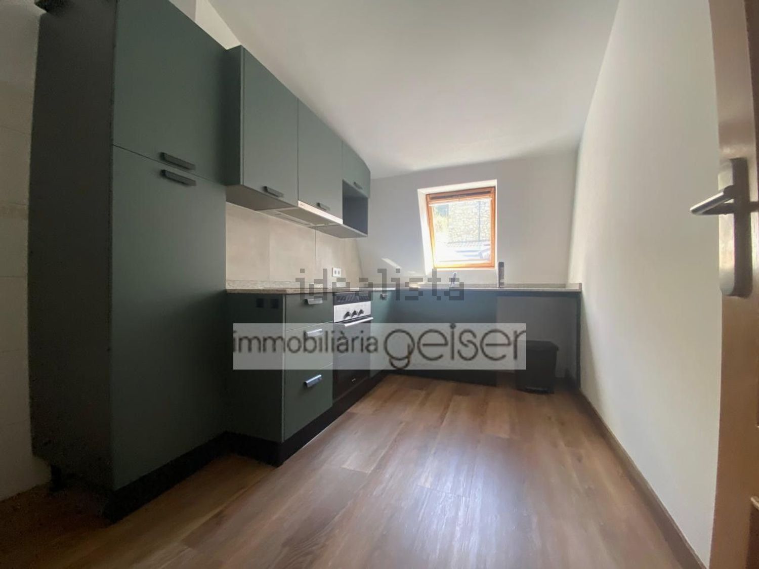 2-bedroom penthouse for rent in La Massana · 55 of 60