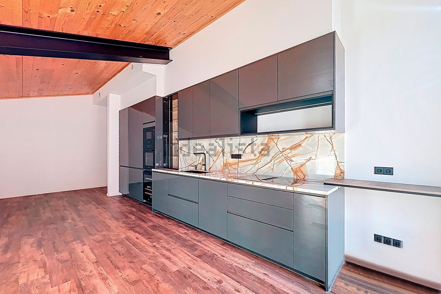 5-bedroom flat for sale in El Tarter, Canillo · 11 of 60