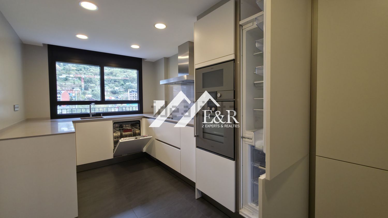2-bedroom flat for rent in Vila, Encamp · 10 of 32