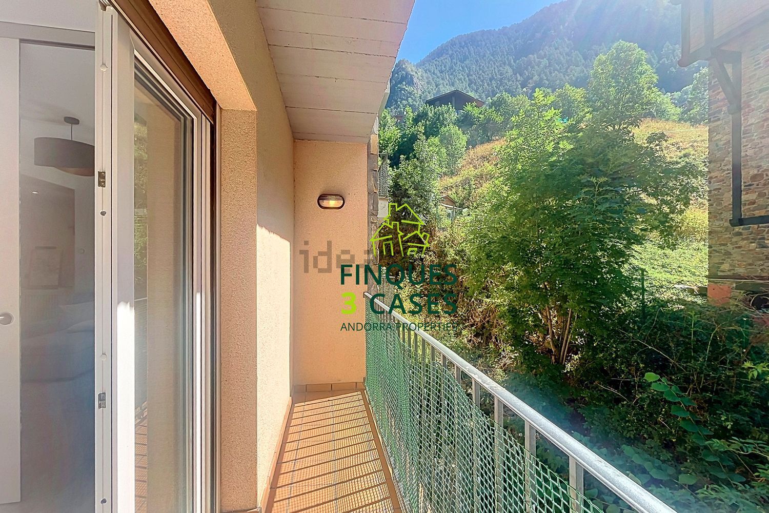 Piso de 3 habitaciones en venta en Arinsal, La Massana · 8 de 32