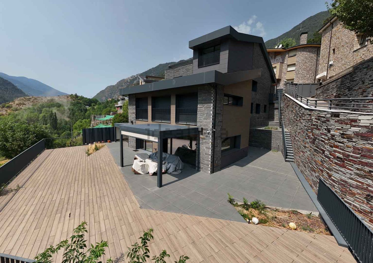 5-bedroom chalet for sale in Vila, Encamp · 4 of 53