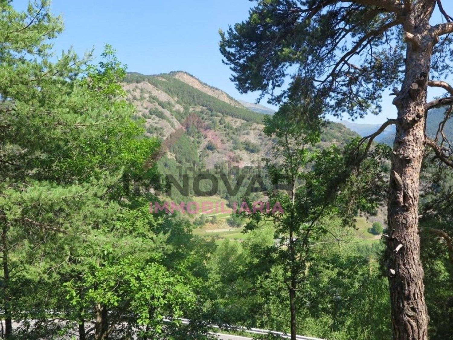Pis de 3 habitacions en venda a Ordino · 34 de 58
