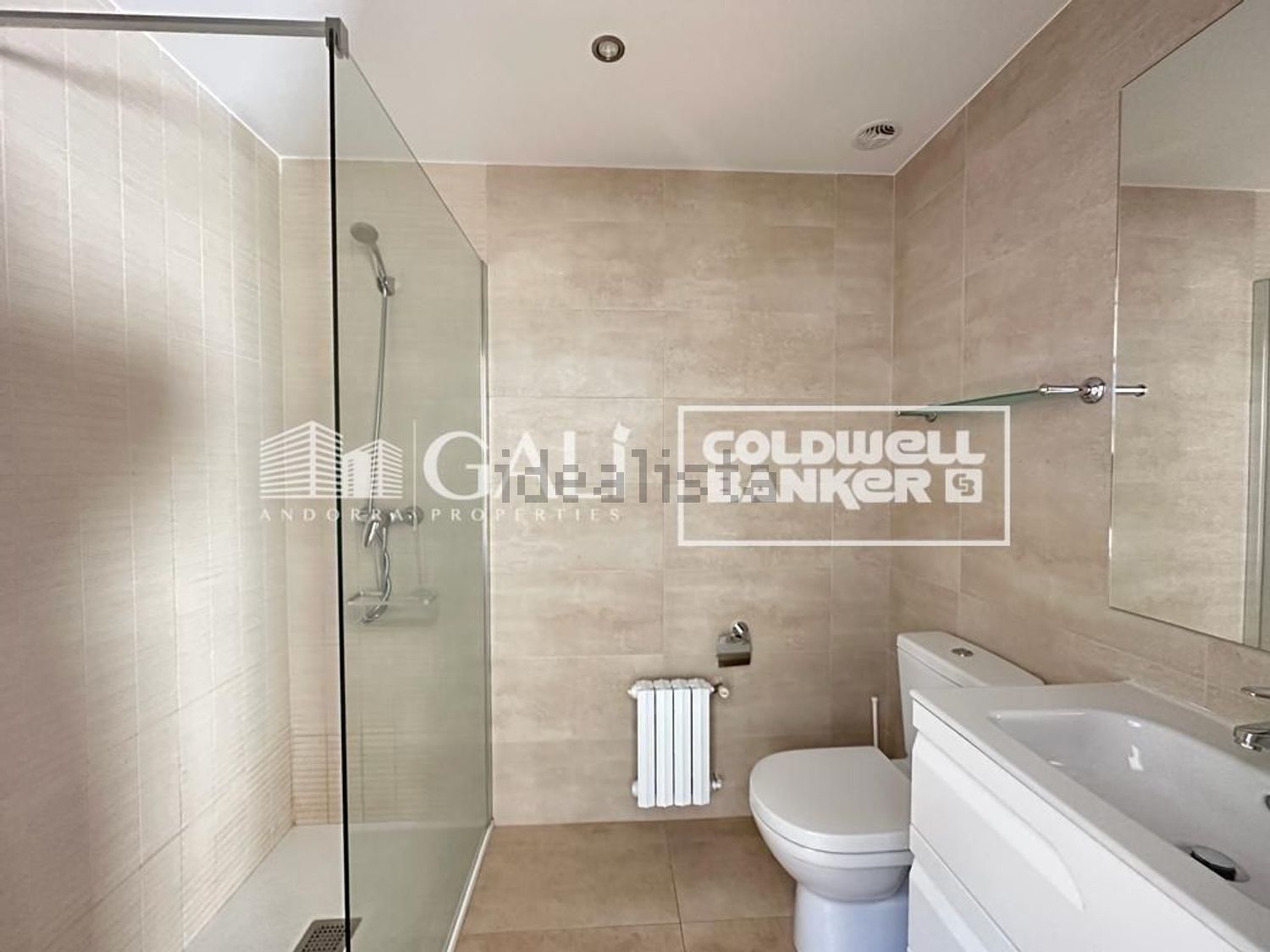 Attique 2 chambres à louer à Andorra la Vella, Andorre-la-Vieille · 56 sur 60
