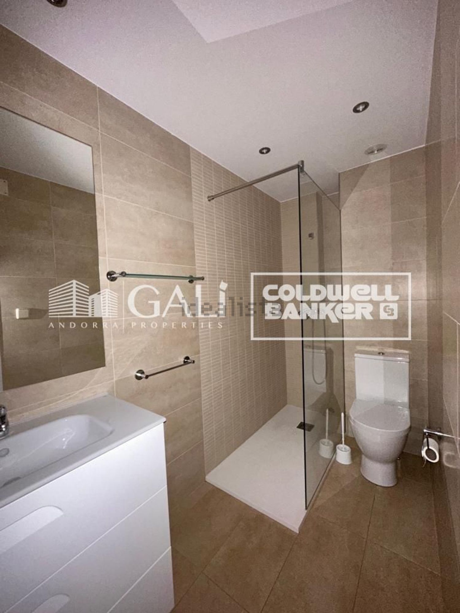 Attique 2 chambres à louer à Andorra la Vella, Andorre-la-Vieille · 58 sur 60