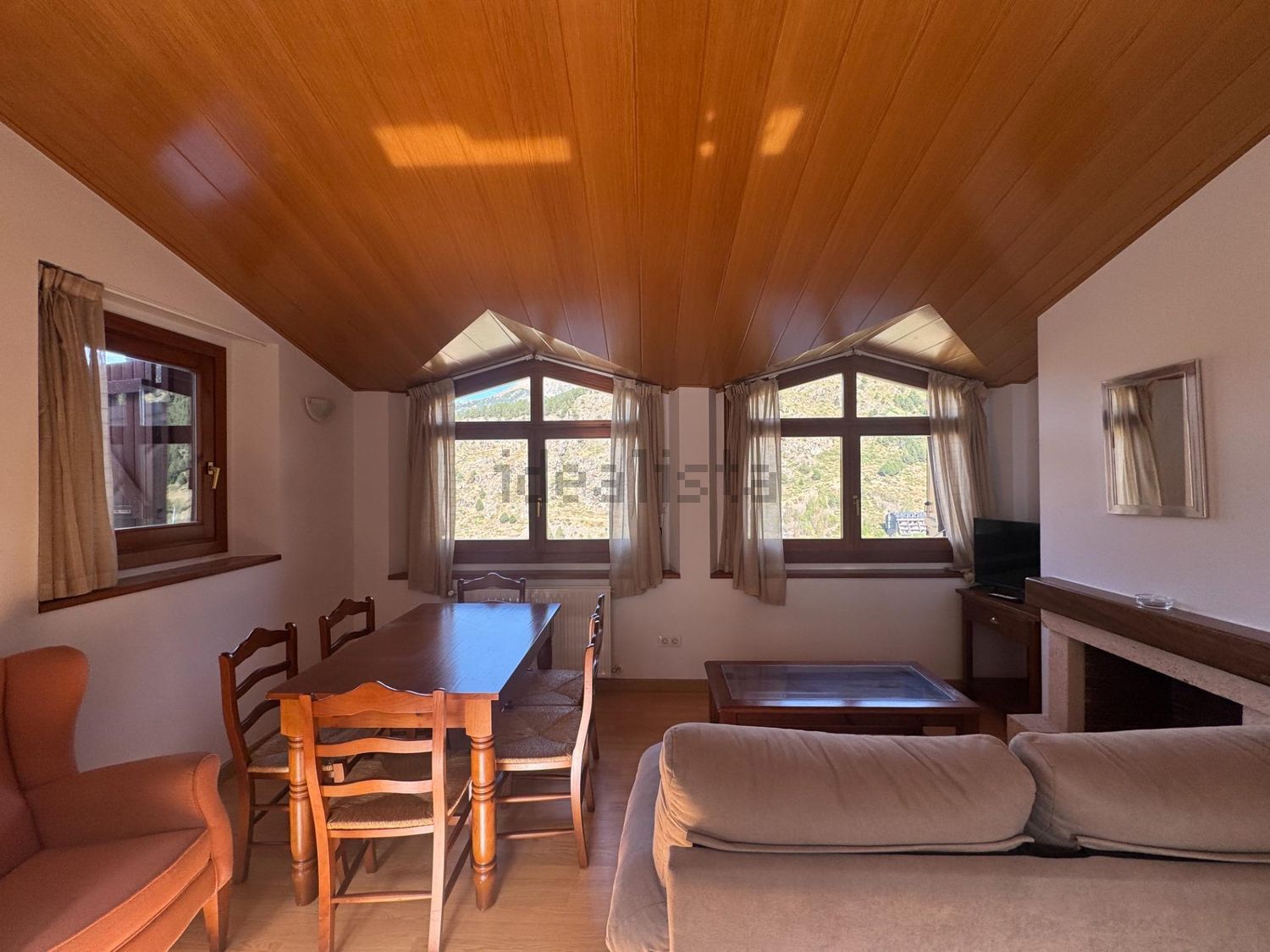 2-bedroom flat for sale in L'Aldosa, Canillo · 2 of 11