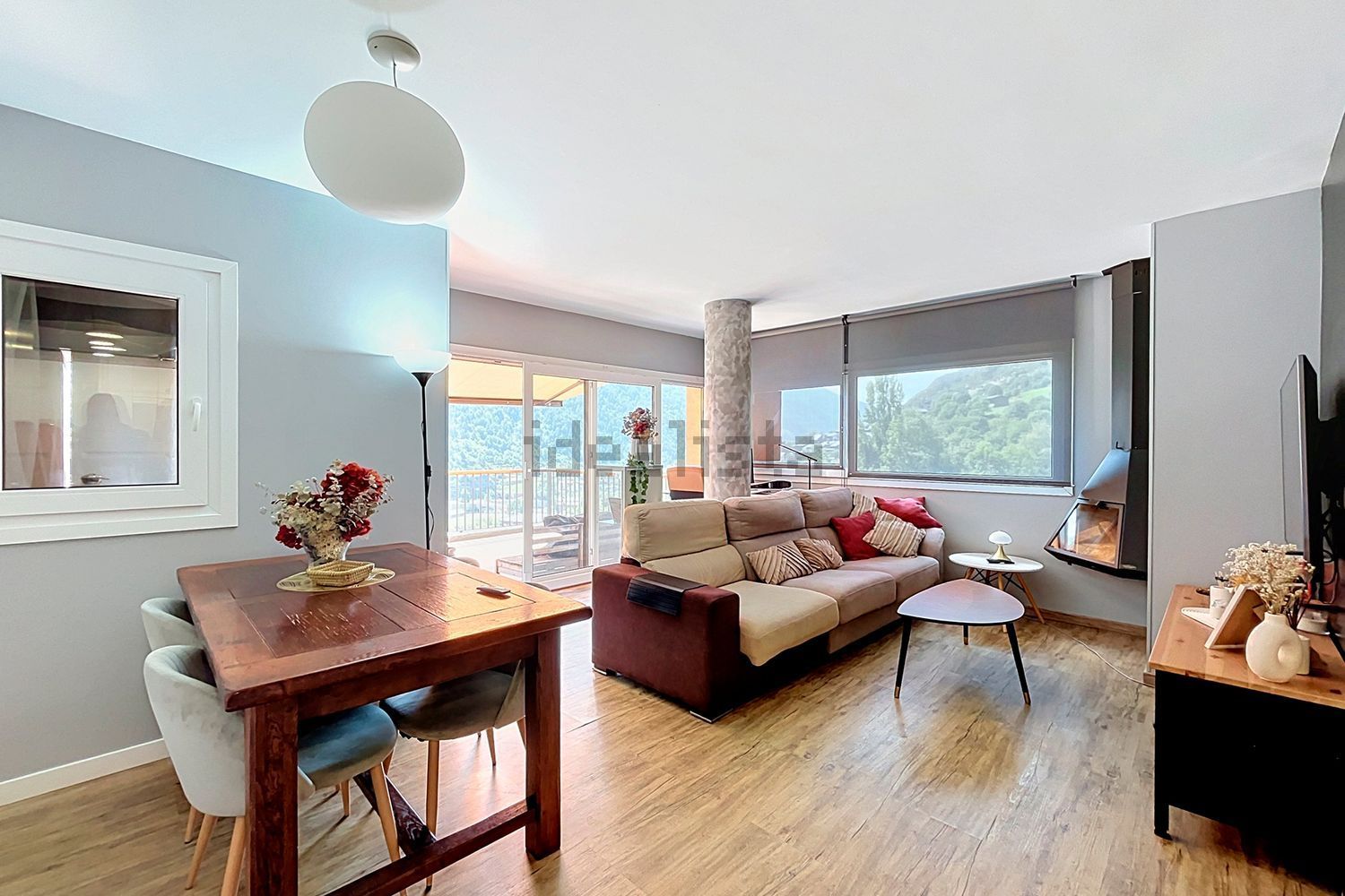 2-bedroom flat for rent in Encamp · 2 of 60