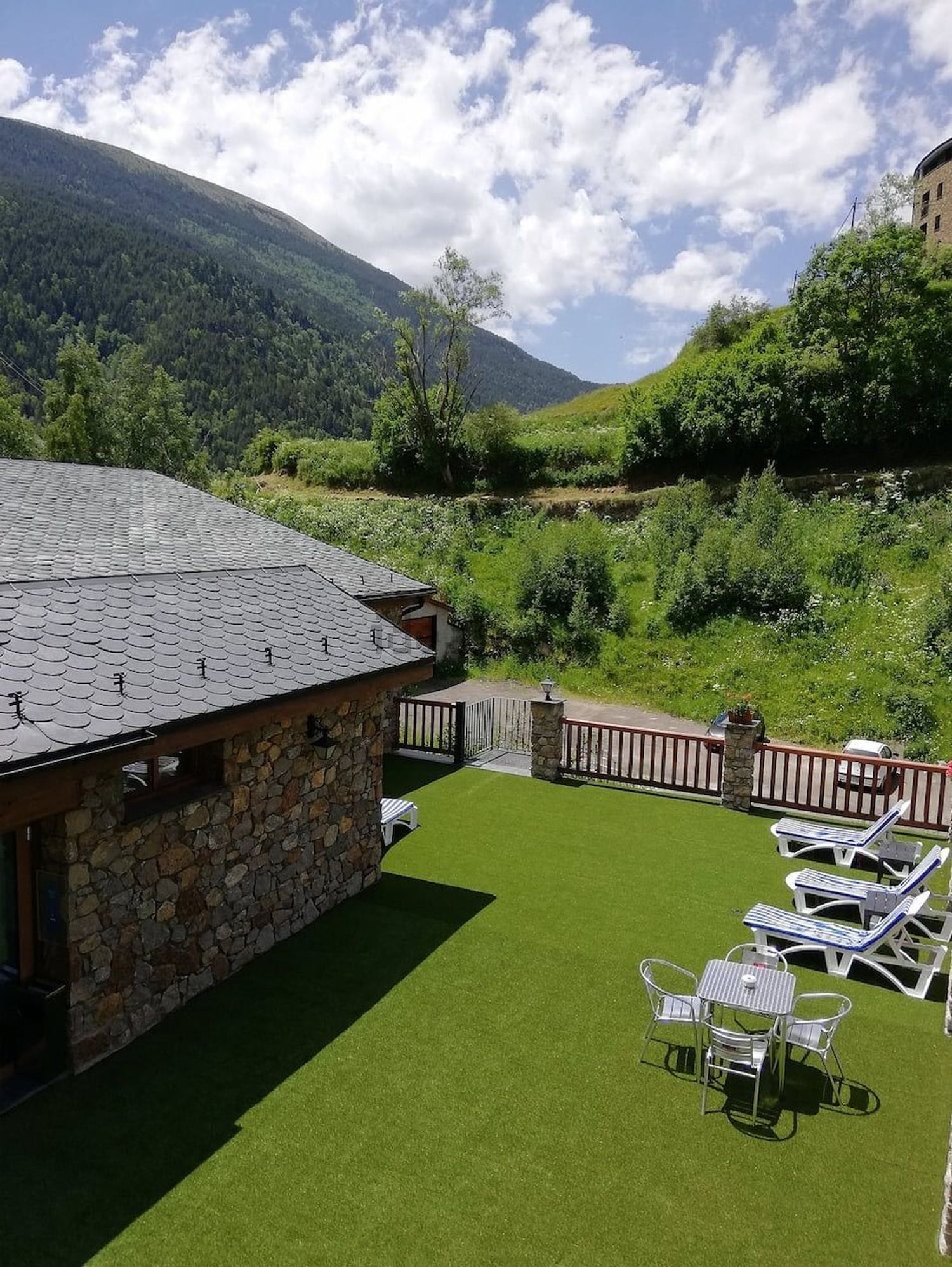 25-bedroom room in shared flat seasonal rent in L'Aldosa, Canillo · 6 of 8