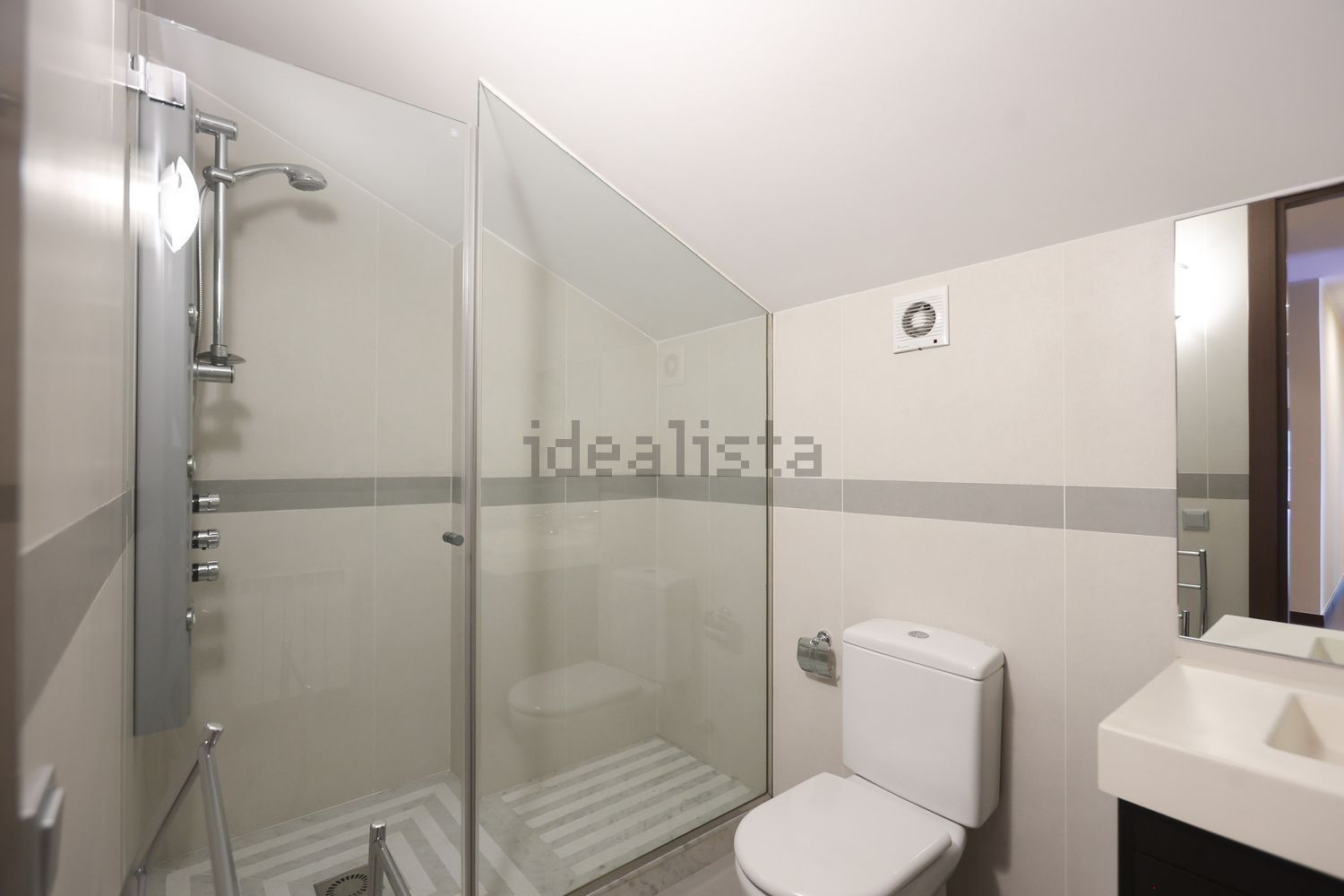 4-bedroom penthouse for sale in Arinsal, La Massana · 13 of 17