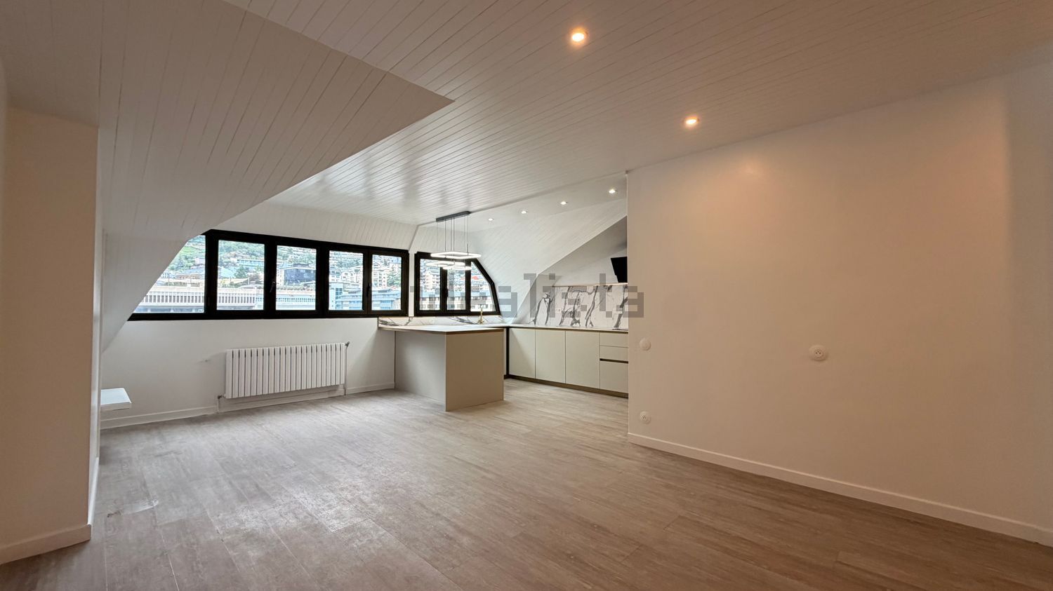 3-bedroom penthouse for sale in Andorra la Vella · 10 of 27