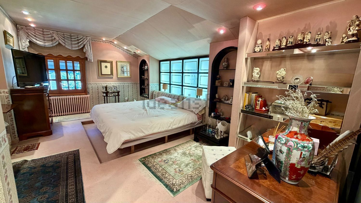 8-bedroom chalet for sale in Santa Coloma, Andorra la Vella · 9 of 18