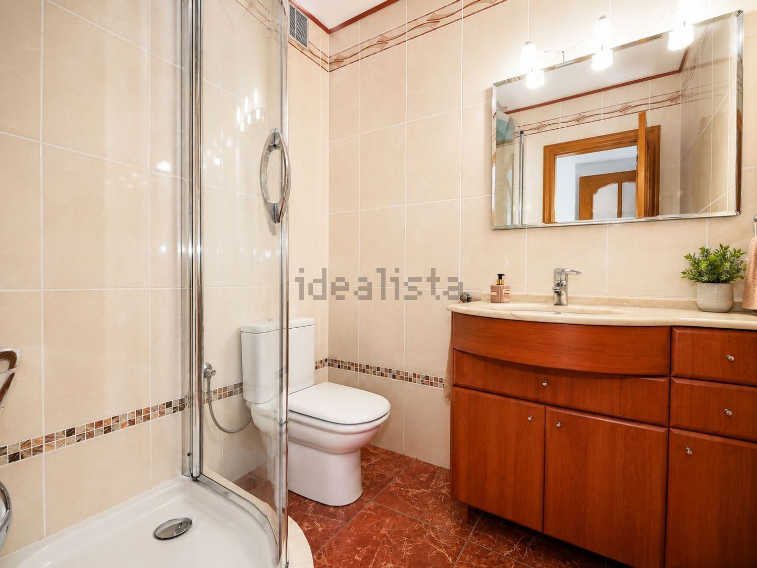 Casa adossada de 3 habitacions en venda a Sant Julià de Lòria · 33 de 41