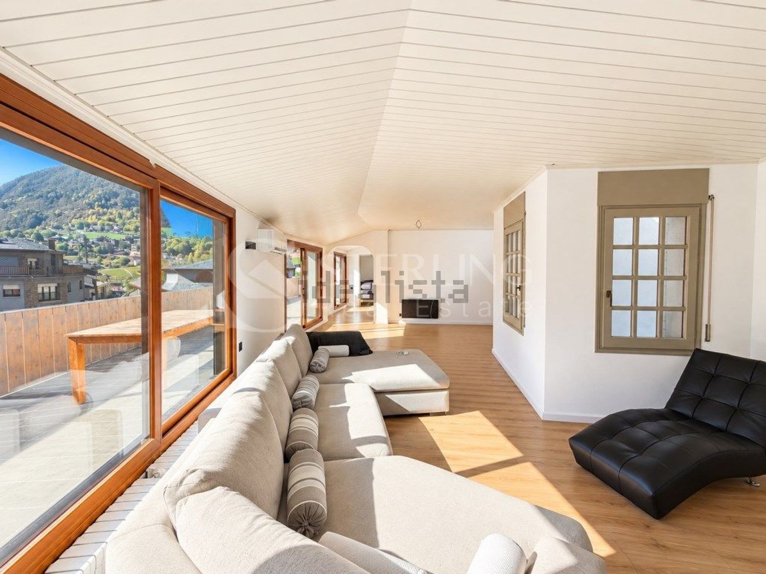 3-bedroom penthouse for rent in Encamp · 30 of 53