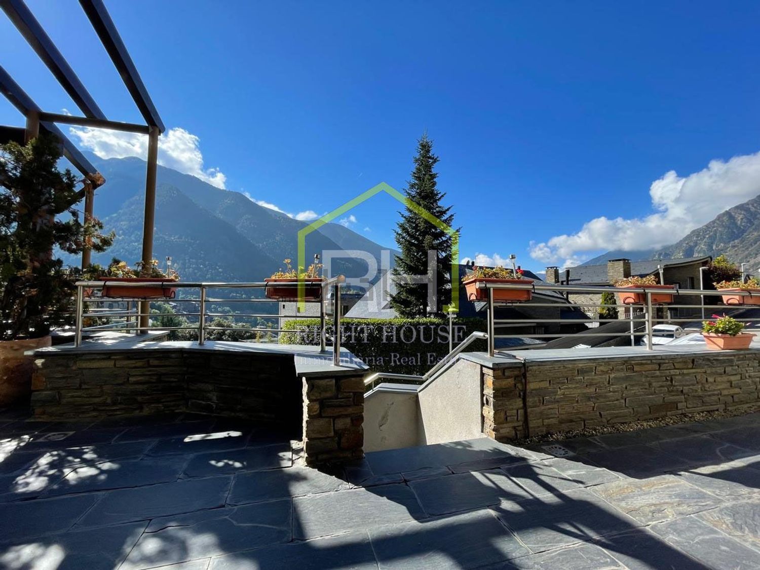 5-bedroom chalet for sale in Escaldes-Engordany · 6 of 60