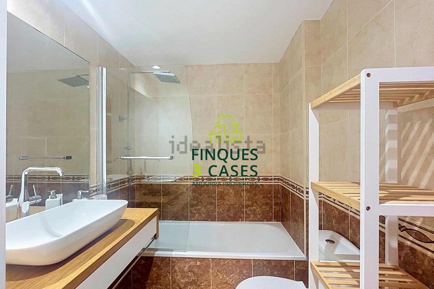 Piso de 3 habitaciones en venta en Arinsal, La Massana · 28 de 32