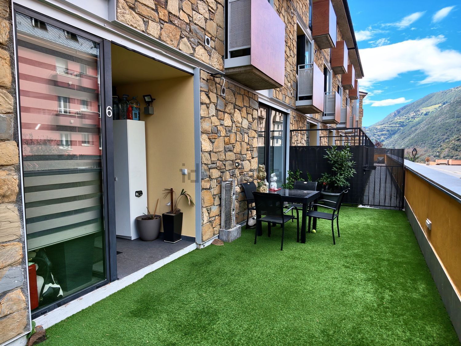 3-bedroom flat for sale in Sant Julià de Lòria · 2 of 16