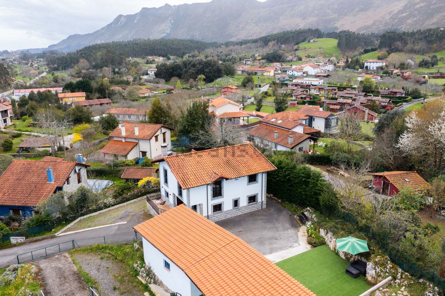 Casa o chalet independiente en venta en Lugar Camango, 18, Ribadesella ...