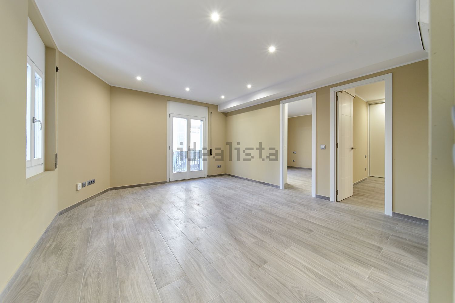 2-bedroom flat for sale in Andorra la Vella · 2 of 26