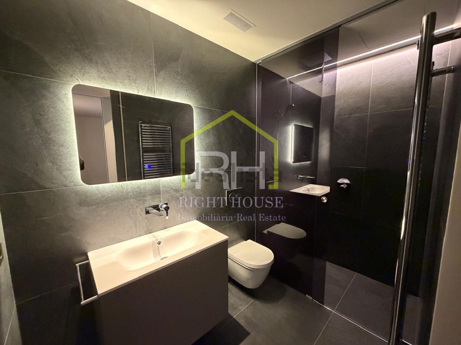 2-bedroom flat for sale in Centro, Andorra la Vella · 37 of 60