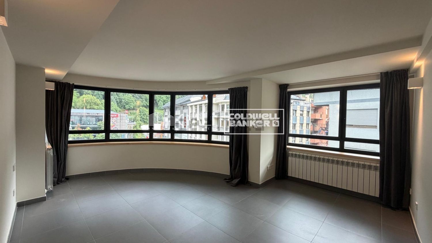 2-bedroom flat for rent in Centro, Andorra la Vella · 45 of 55