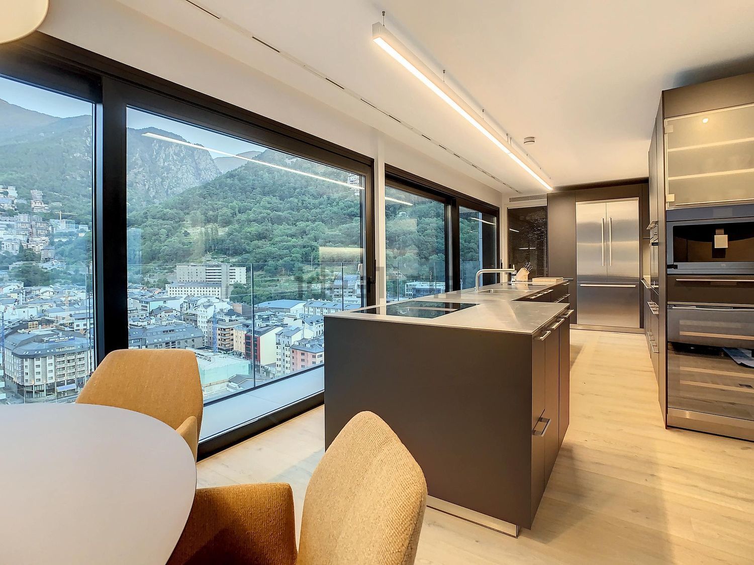 3-bedroom penthouse for sale in Escaldes-Engordany · 3 of 55