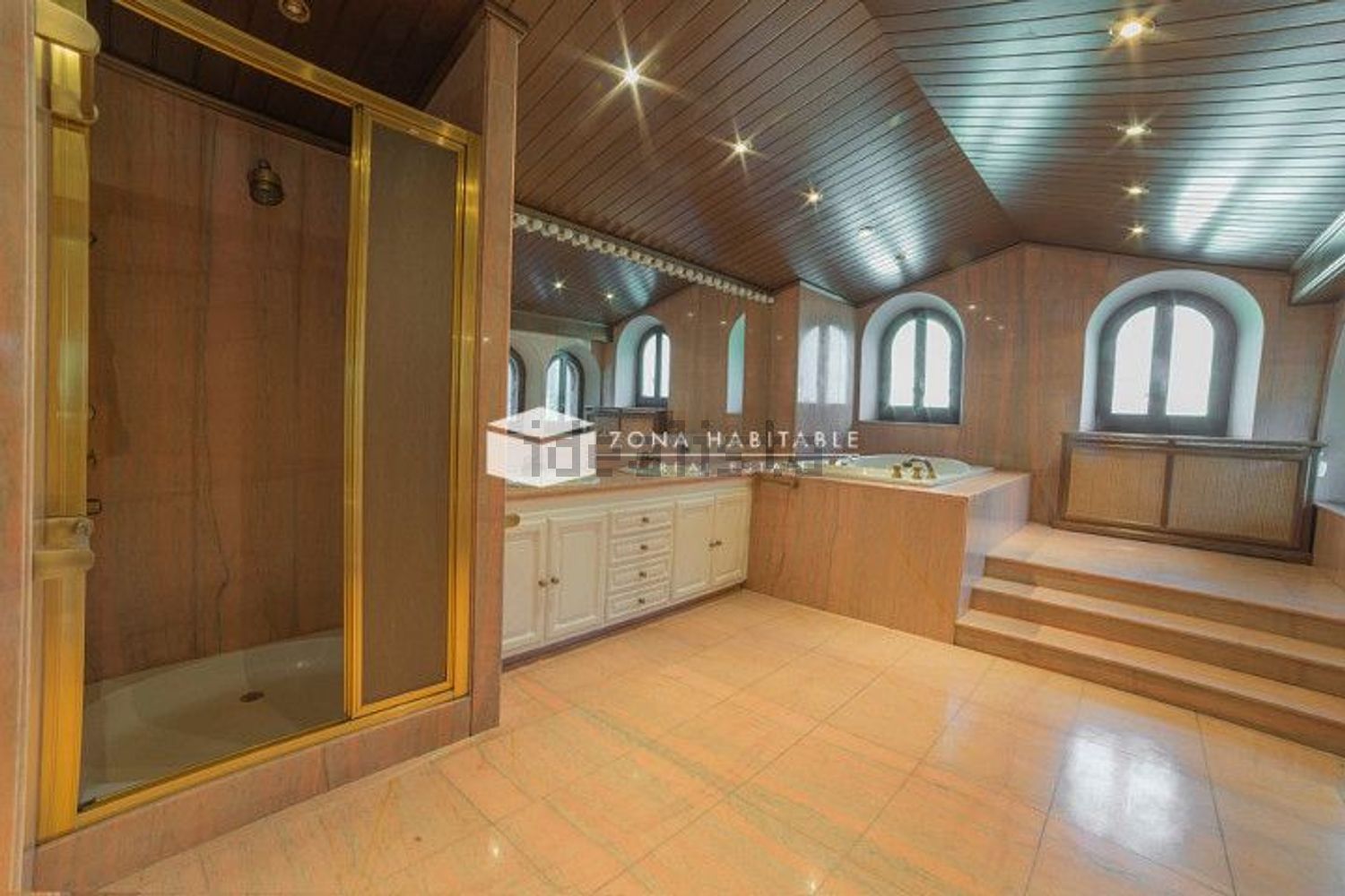 4-bedroom chalet for rent in Andorra la Vella · 45 of 59