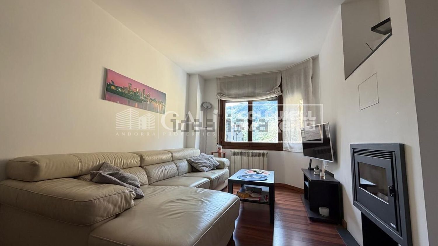 3-bedroom flat for sale in Encamp · 3 of 60
