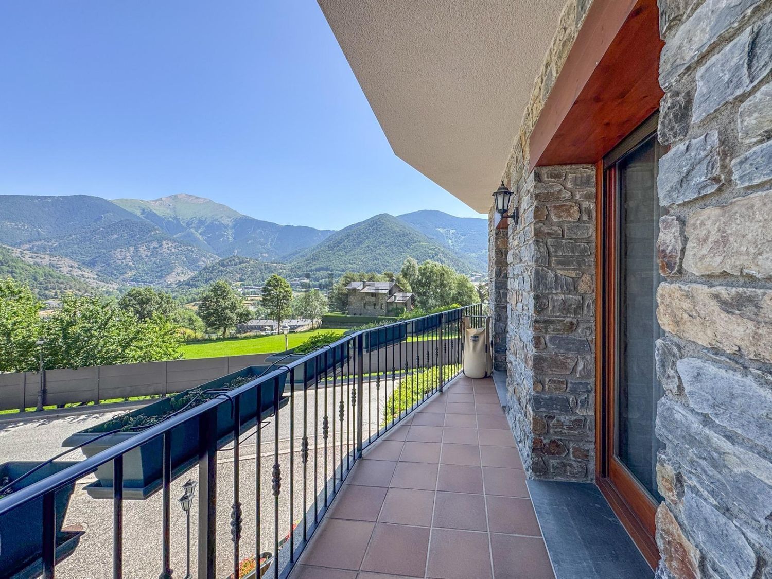 Casa adossada de 5 habitacions en venda a La Massana · 17 de 37