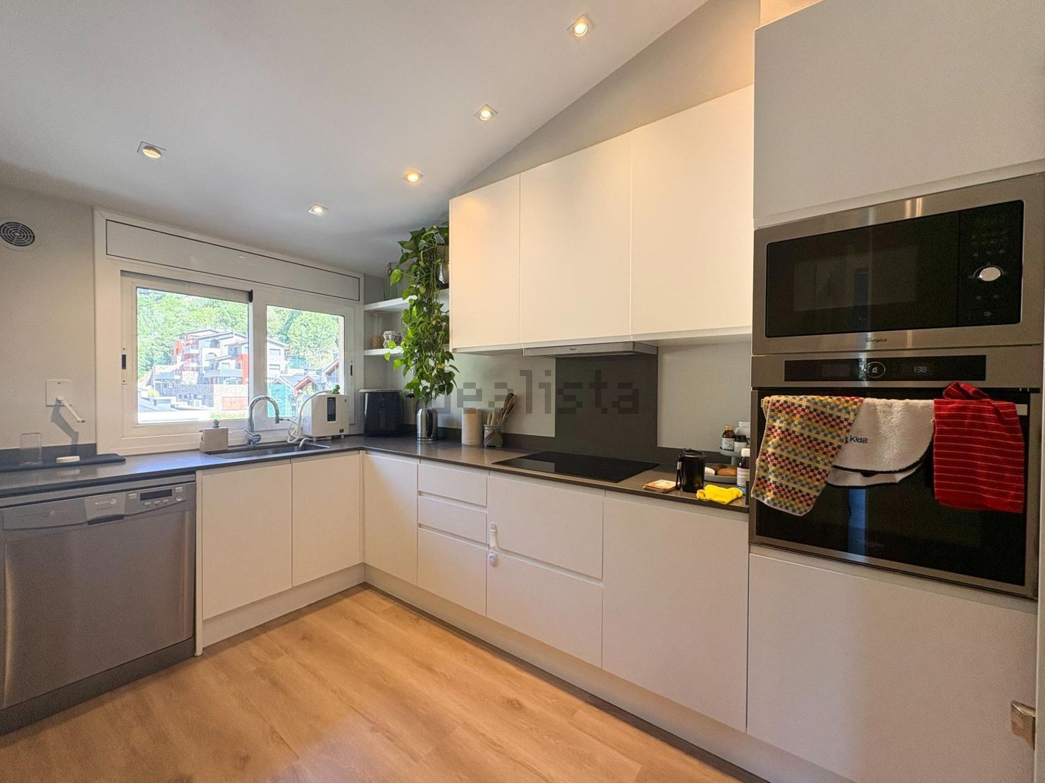 3-bedroom penthouse for rent in Escaldes-Engordany · 24 of 37