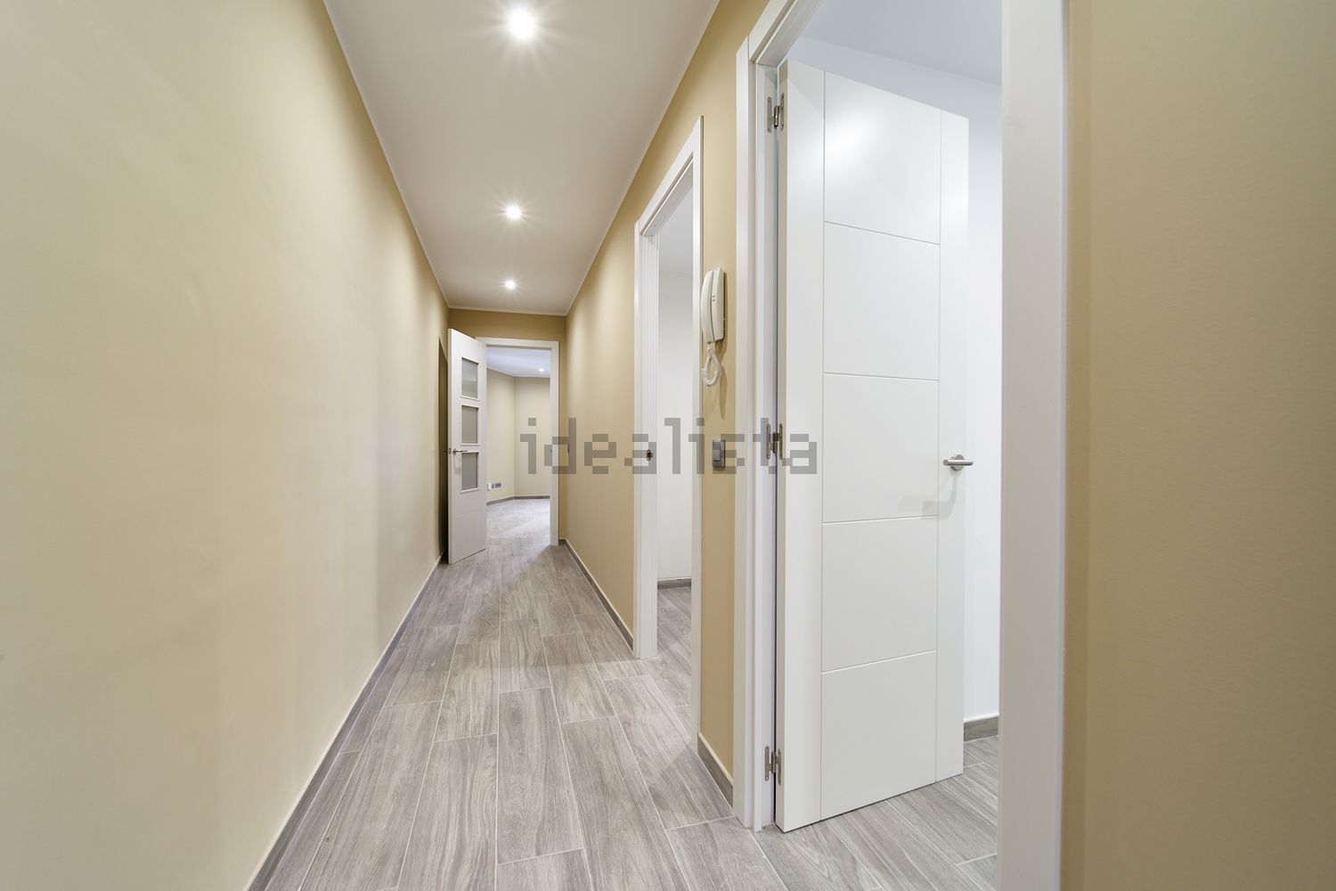 2-bedroom flat for sale in Andorra la Vella · 14 of 26