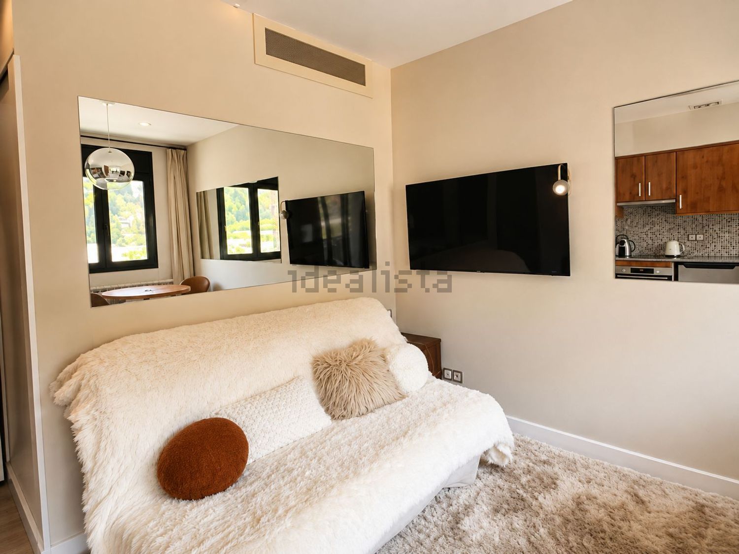 Studio seasonal rent in El Tarter, Canillo · 3 of 12