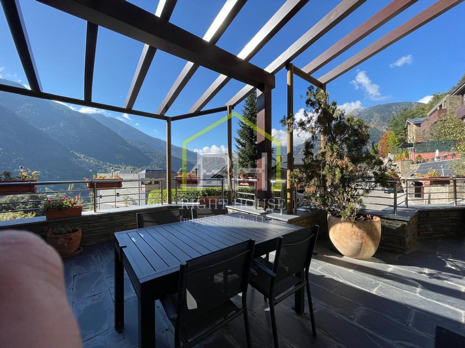 5-bedroom chalet for sale in Escaldes-Engordany · 7 of 60