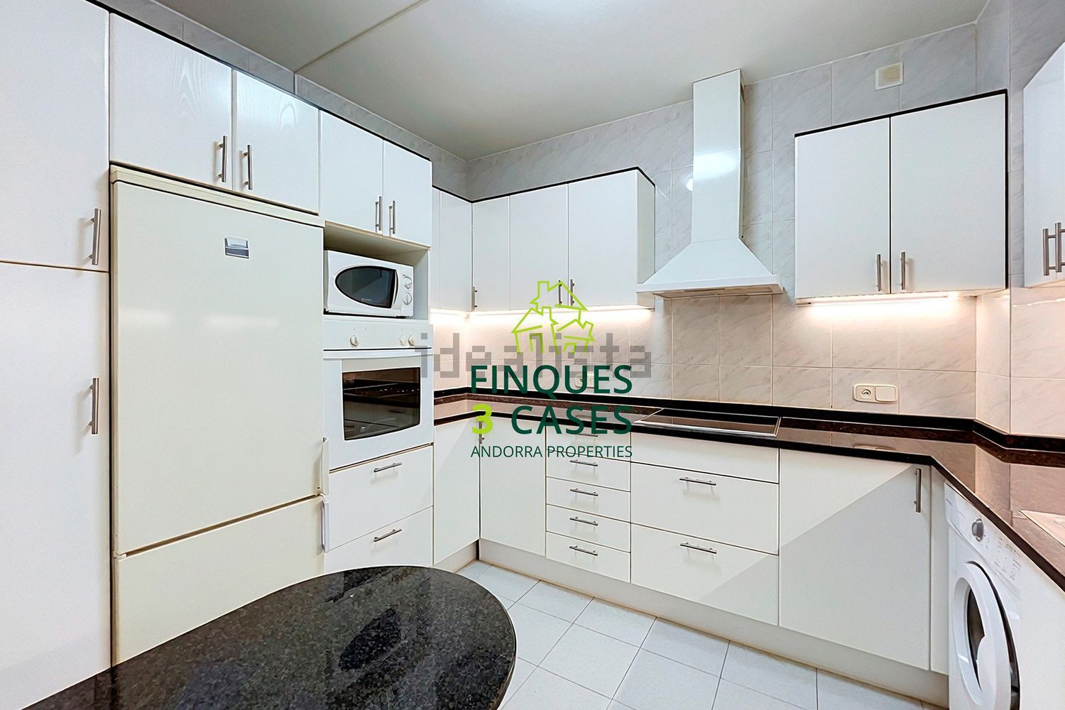 3-bedroom flat for sale in Encamp · 47 of 60