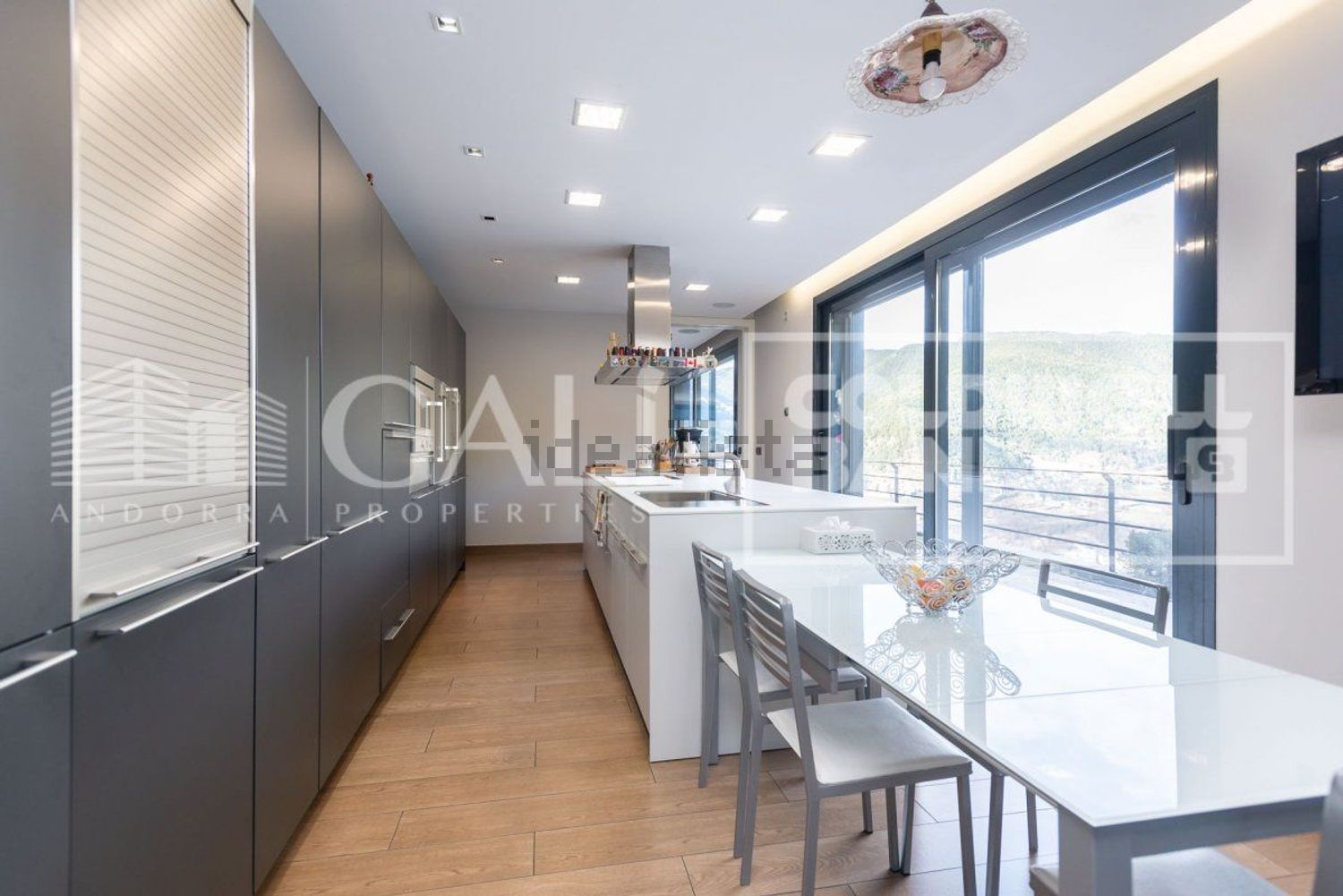 5-bedroom chalet for sale in Anyós, La Massana · 4 of 60