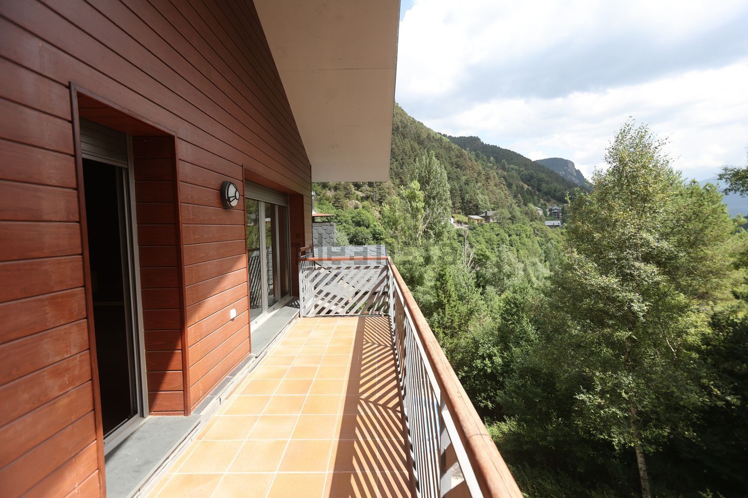 4-bedroom penthouse for sale in Arinsal, La Massana · 2 of 17