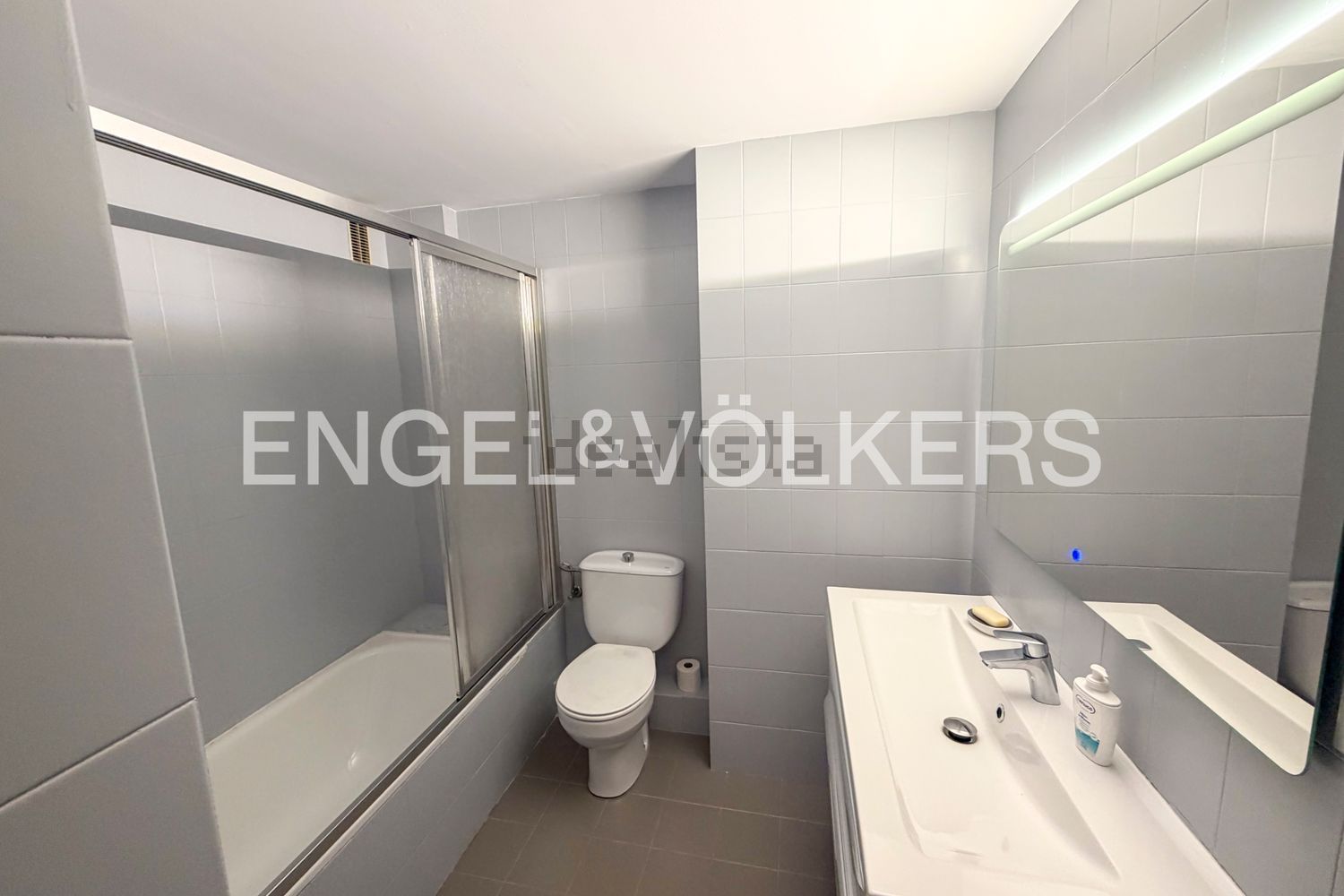 2-bedroom flat seasonal rent in Escaldes-Engordany · 7 of 11