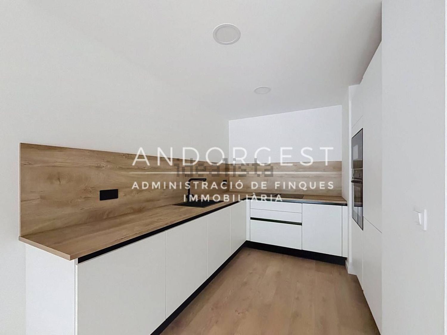 3-bedroom flat for rent in Encamp · 6 of 60