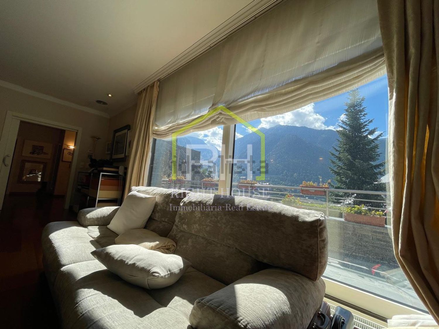 5-bedroom chalet for sale in Escaldes-Engordany · 25 of 60