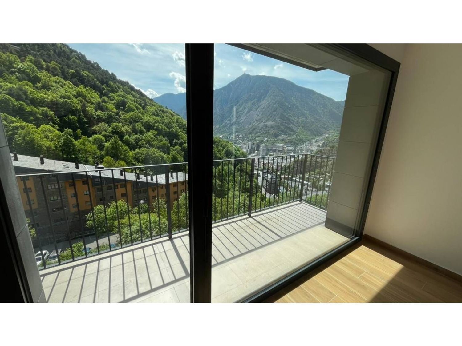 3-bedroom flat for sale in Engolasters, Escaldes-Engordany · 3 of 21