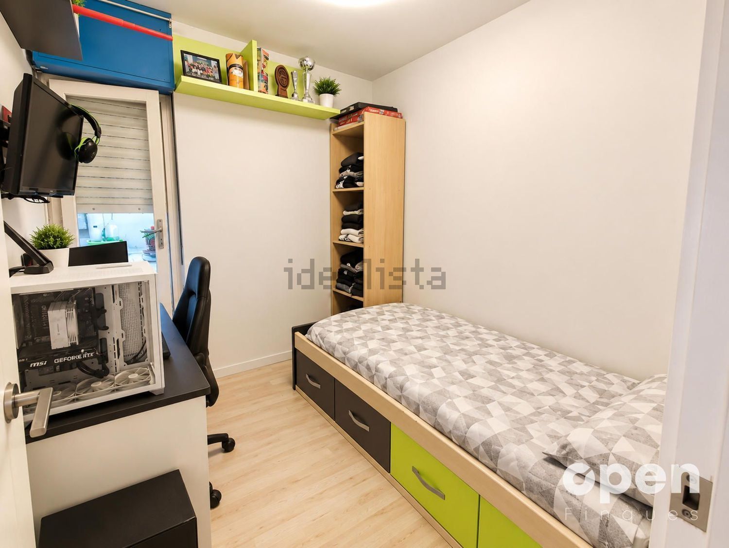 Piso en venta en Avenida de Josep Tarradellas
