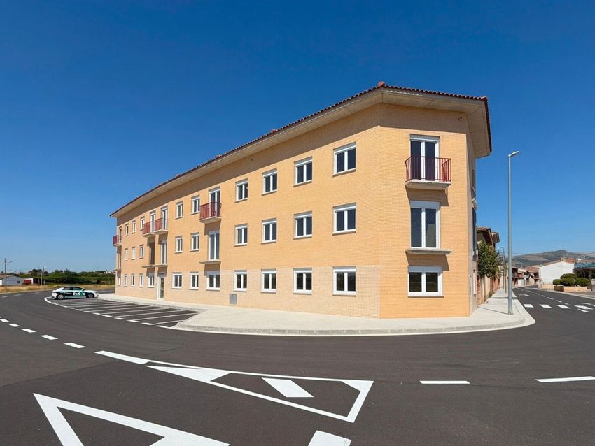 Зображення Фасад, новобудова, Avenida Cortes de Aragón, 6