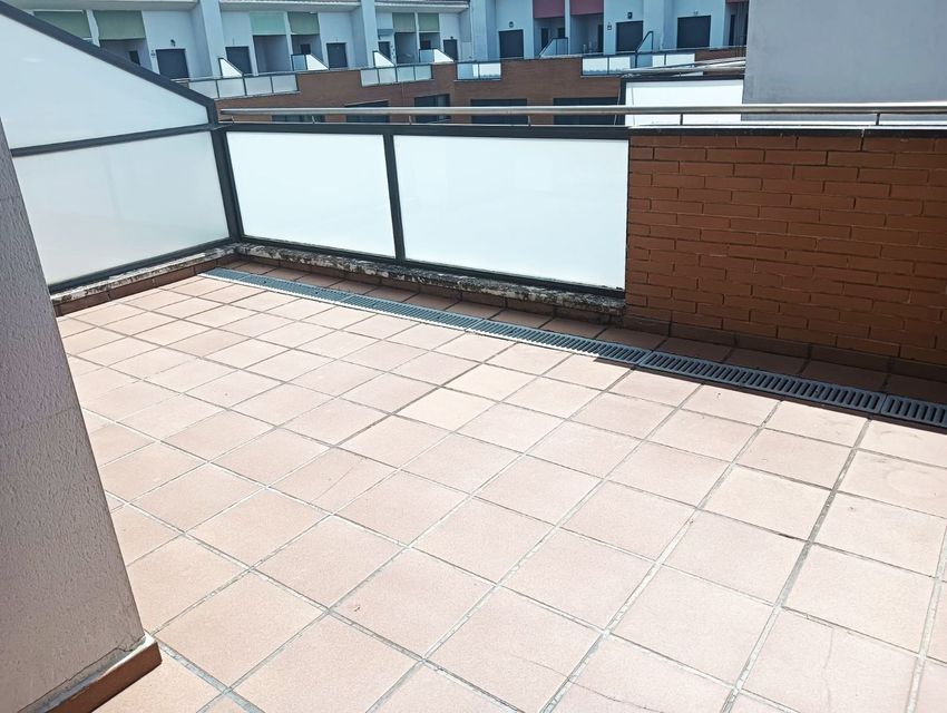 Imagen Terraza de  chalet adosado en Calle Clara Campoamor