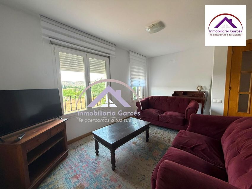 Зображення Вітальня,  будинок на дві сім'ї, Calle de la Fuente