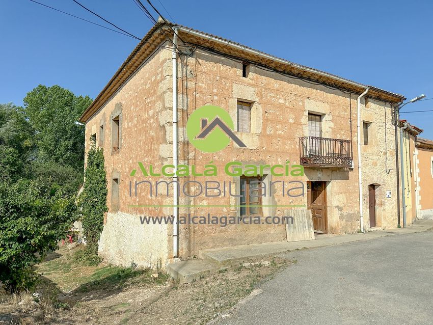 Imagen Fachada de  chalet adosado en La Iglesia s/n