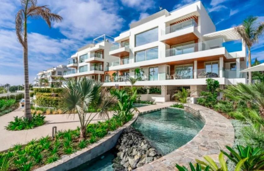 Imagen Piscina de piso en Urbanización Jardines del Río