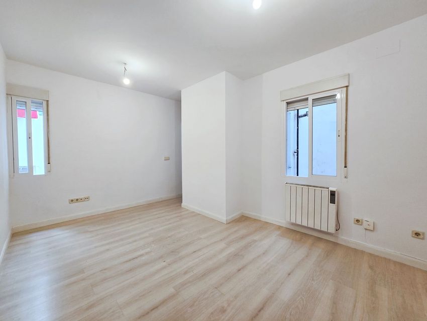 Imagen Salón de piso en Embajadores