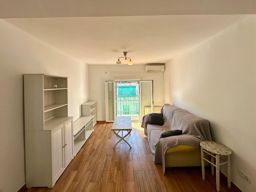 Imagen Salón de piso en Casco Antiguo