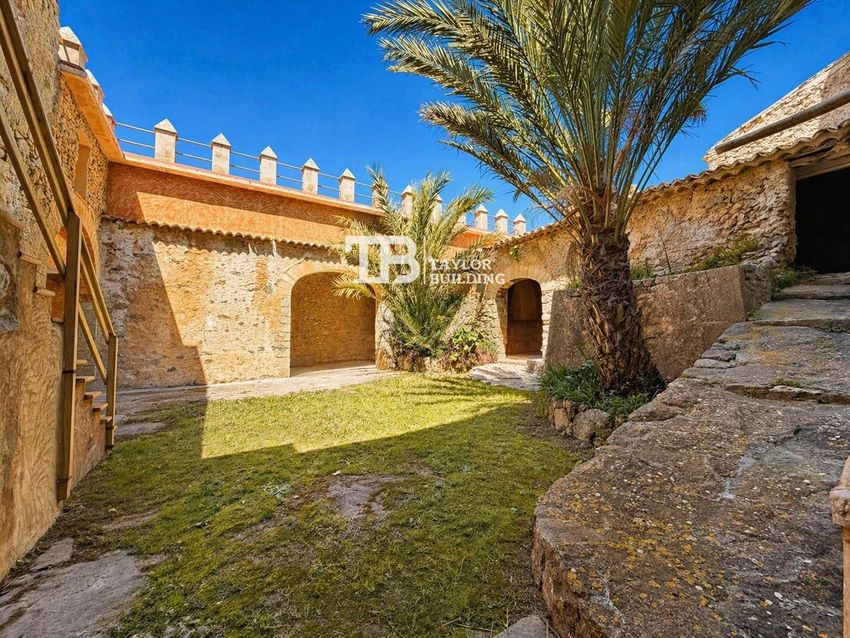 The Sa Riera estate near Puigpunyent, photo 12